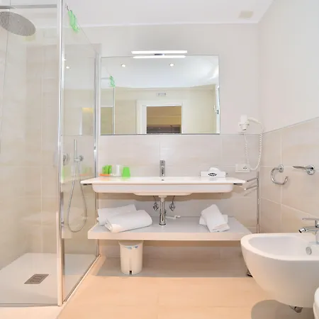 圣米歇尔酒店 酒店